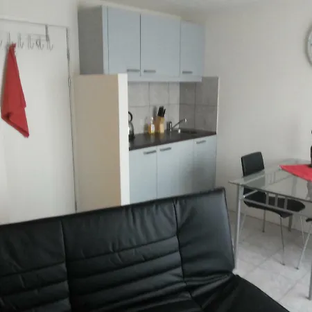 Appartement + Insulinde *
