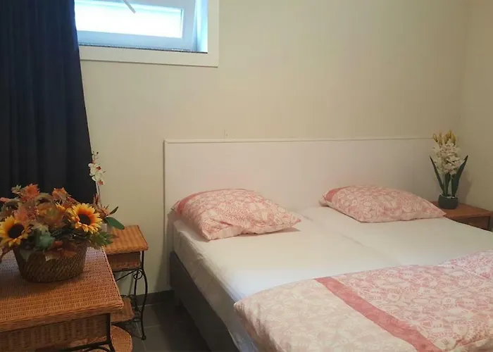 Hotell + Insulinde *