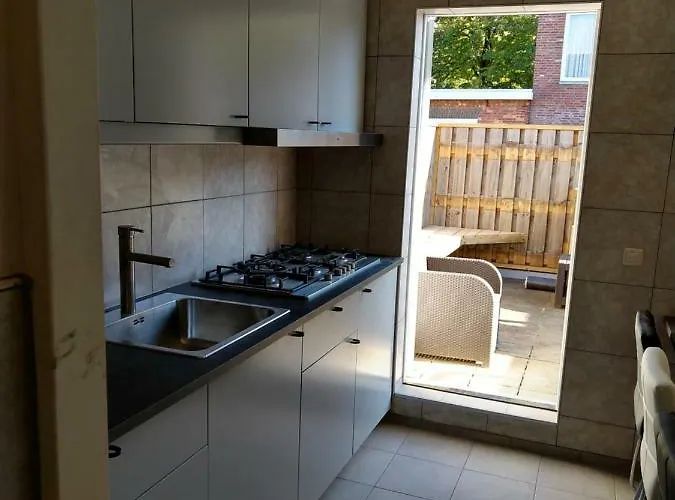 Hotell + Insulinde *